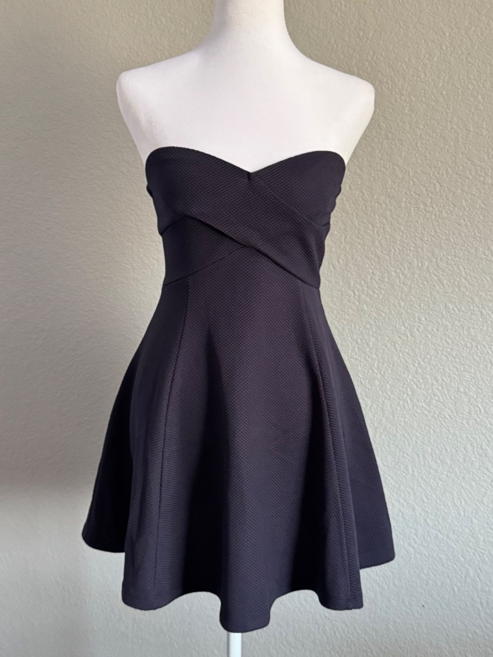 New Alythea Navy Blue Strapless Fit & Flare Mini Dress Size Small - Picture 2 of 10